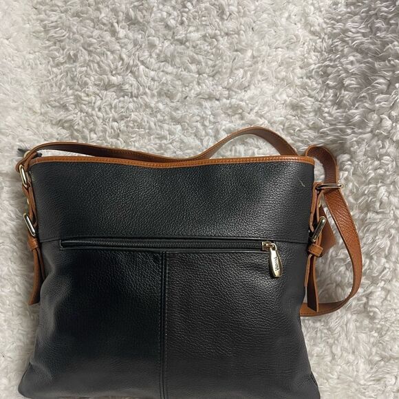 Valentina leather Black and Tan shoulder /Crossbody Bag gold tone hardwares. - Picture 2 of 12